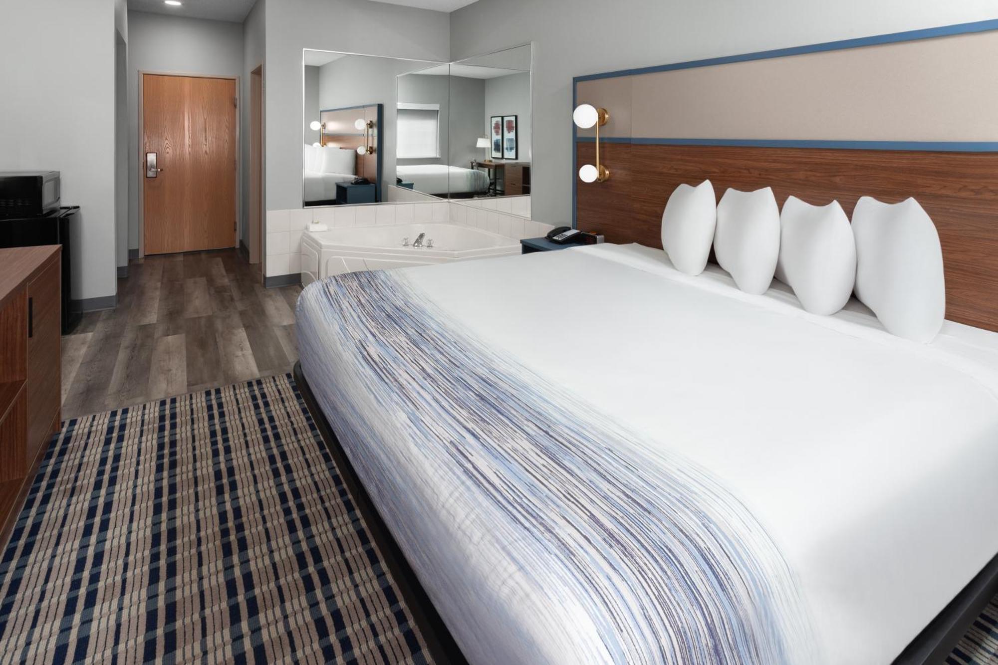 Americinn By Wyndham Eagle River Downtown Dış mekan fotoğraf