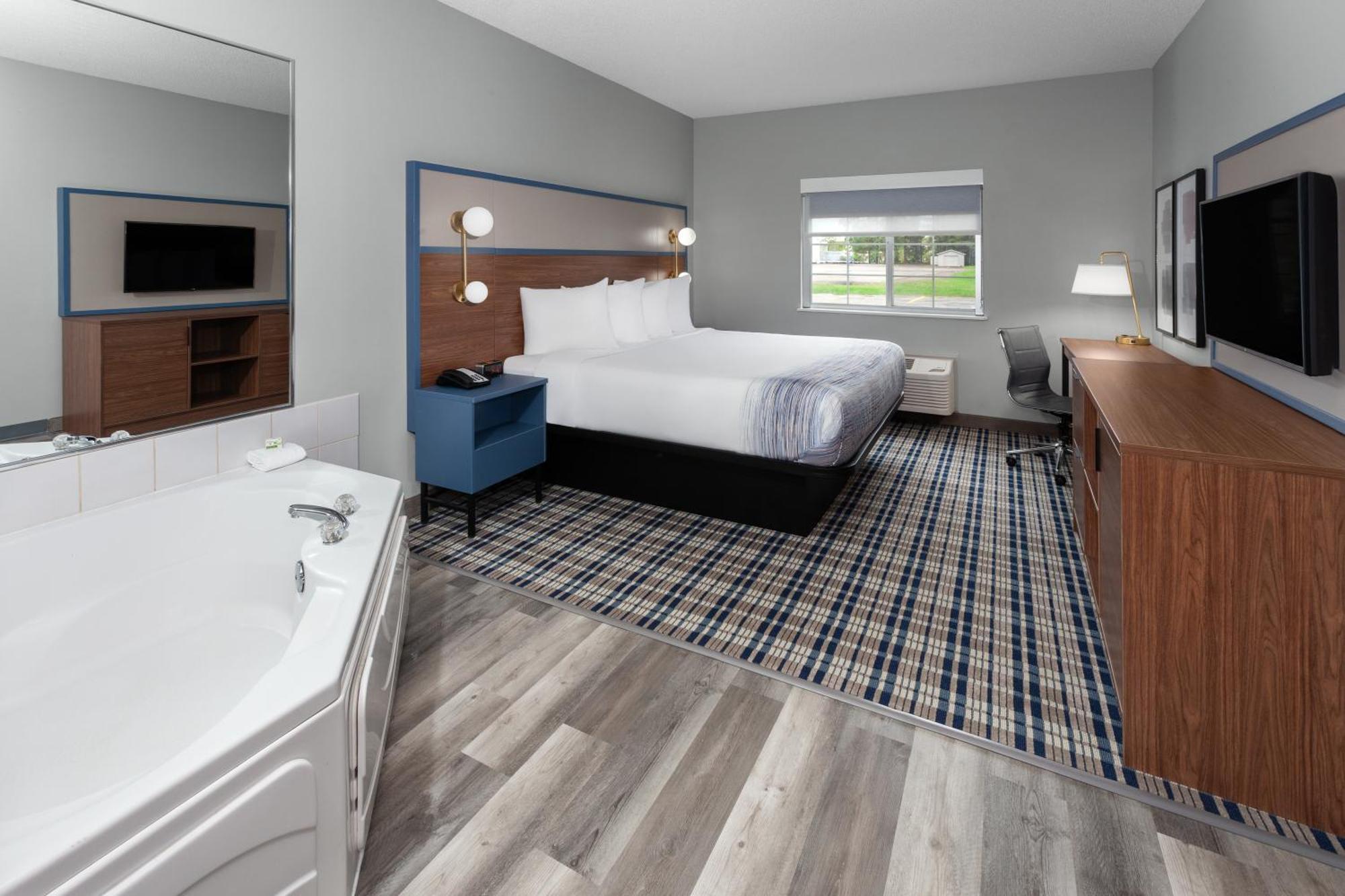 Americinn By Wyndham Eagle River Downtown Dış mekan fotoğraf